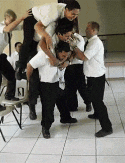 疊羅漢002.gif