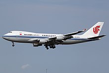 220px-Boeing_747-4FTF(SCD),_Air_China_Cargo_JP6908081.jpg