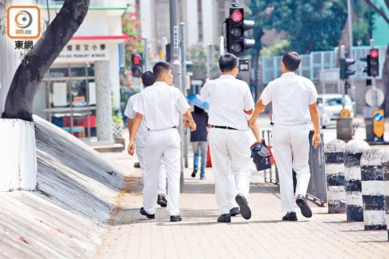 本港學生面對沉重的學業壓力。.jpg