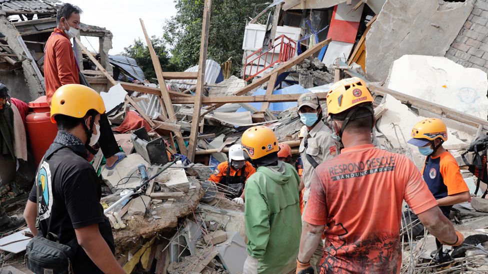 _127750513_indonesia_1_earthquake_epa.jpg