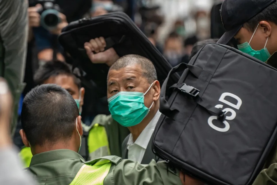 壹傳媒創辦人黎智英被控串謀勾結外國勢力，他已被還押超過 1000 日。圖為 2021 年 2 月 9 日情況。.jpg.jpg