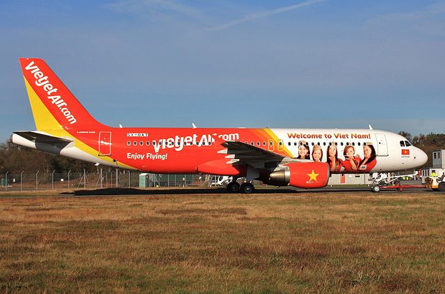 640px-VietJet_Airplane.jpg