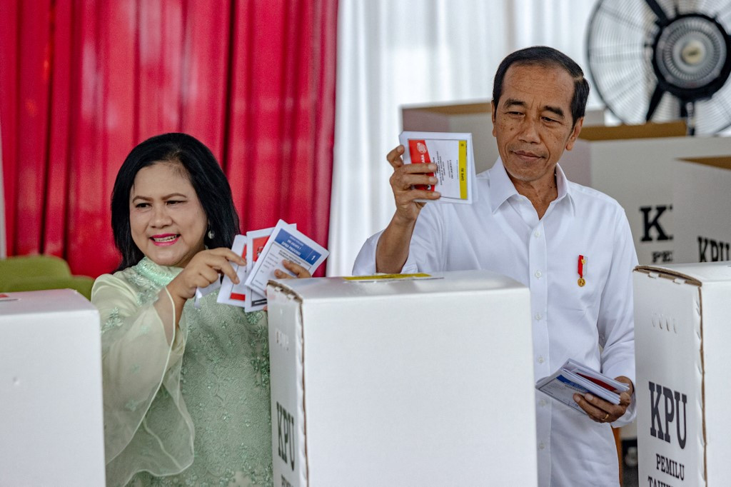 President Joko “Jokowi“ Widodo (right) and his wife Iriana.jpg