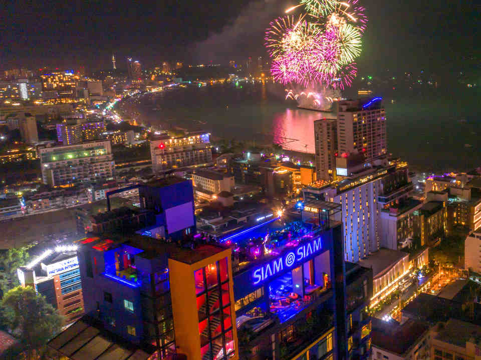 Whats-On-2-Pattaya-New-Year-Celebrations-at-Siam@Siam-pic-1.jpg