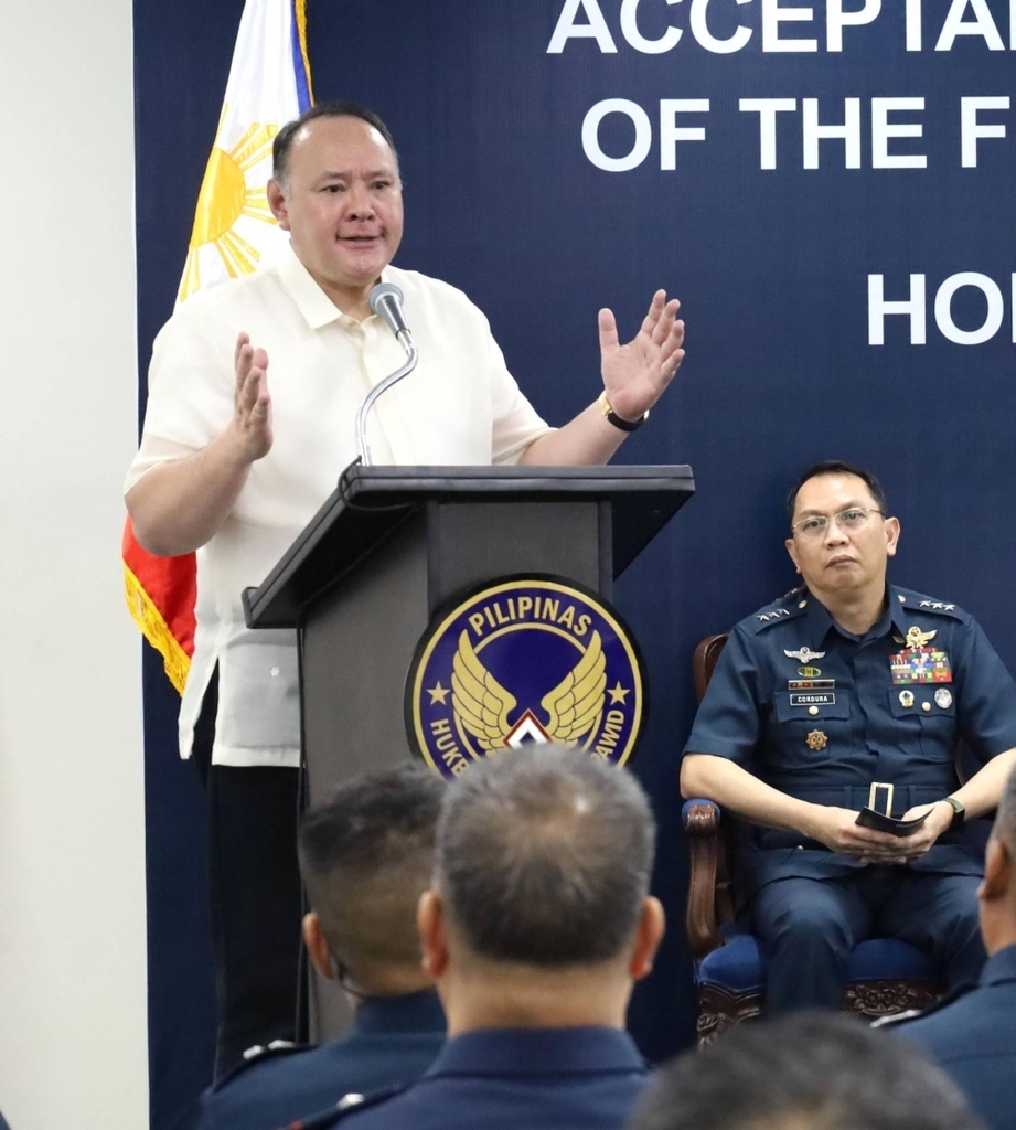 Philippine Defense Secretary Gilberto Teodoro.jpg