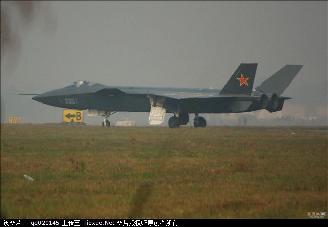中國四代機樣機