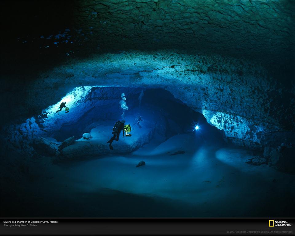 10_Cave_Diving.jpg