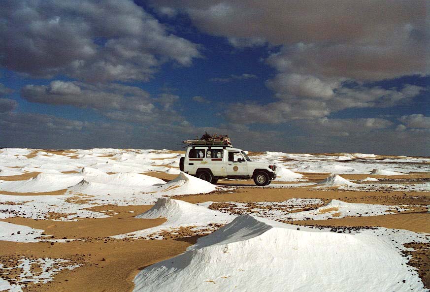 whiteDesert03.jpg