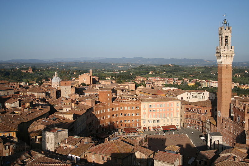 800px-PiazzadelCampoSiena.jpg