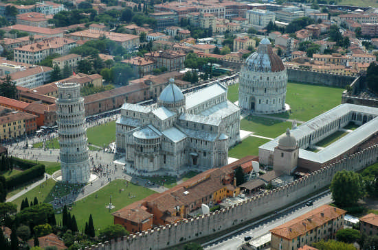 080220101032pisa2.jpg