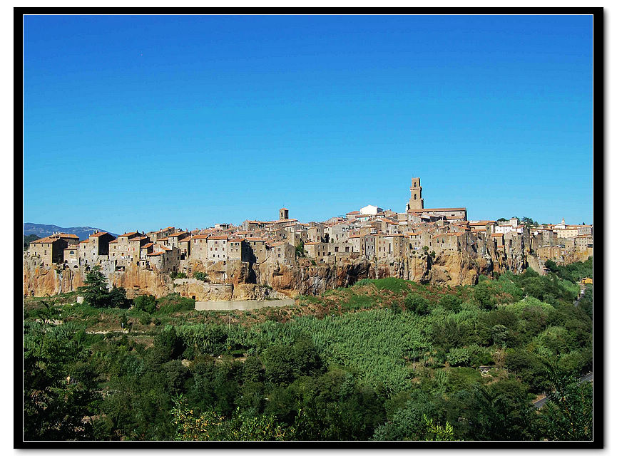 nEO_IMG_Pitigliano - Toscana1.jpg