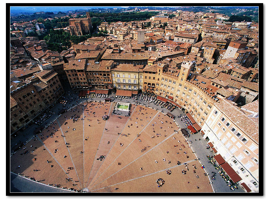 nEO_IMG_Siena, Piazza del Campo.jpg