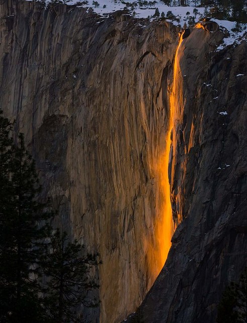 236036-horsetail-fall-at-yosemite.jpg