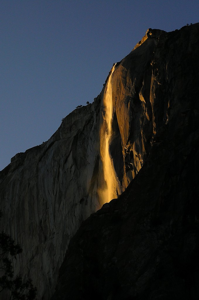 236039-horsetail-fall-at-yosemite.jpg