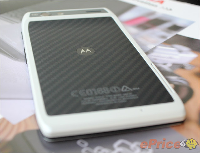 hichong_3_Motorola-XT910-RAZR_8f76c47f799bae7481c3eb640e4d6b7f.jpg