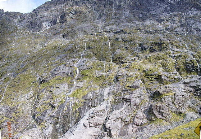 Stitched_Milford tunnel.JPG