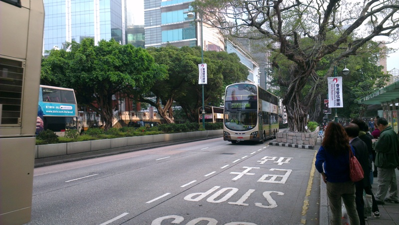 onexiphone4s_08.jpg