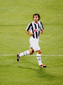 250px-Andrea_Pirlo_in_Juventus.jpg