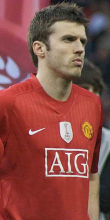 220px-Michael_Carrick_cropped.jpg