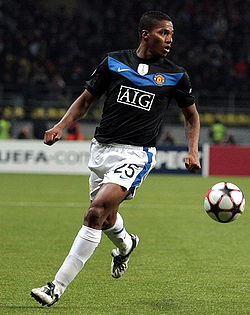 250px-Antonio_Valencia_cropped.jpg