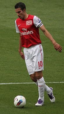 220px-Robin_Van_Persie_captain_cropped.jpg