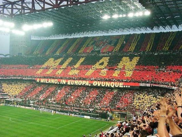 AC-Milan-Fans-e1334838170821.jpg