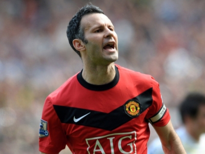 Ryan-Giggs-goal-celeb-Manchester-United-v-Tot_2445664.jpg