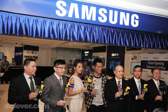 120516_samsung1.jpg