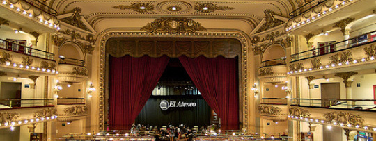 El Ateneo 001.jpg