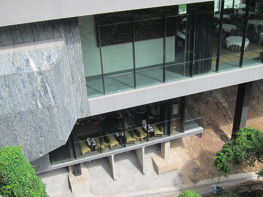 B14.JPG