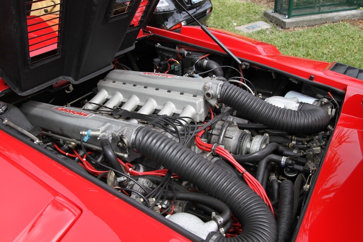 lamborghini_countach_interior_motor.jpg