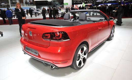 2013-volkswagen-golf-gti-cabriolet-photo-446229-s-520x318.jpg