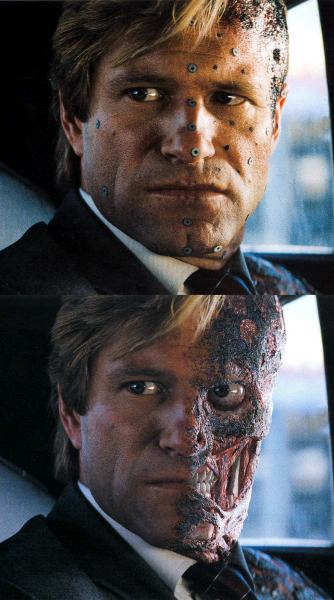 9a Aaron Eckhart as Harvey Dent.jpg