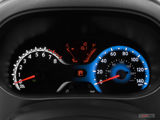 2012_nissan_cube_instrumentcluster.jpg