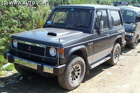 mitsubishi_pajero_5650.jpg