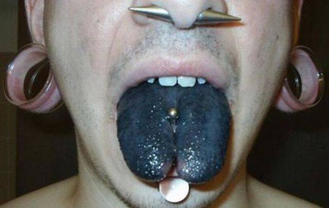 tongue-tatto05.jpg
