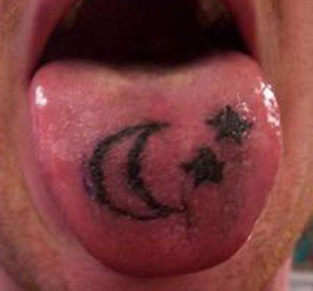 tongue-tatto06.jpg