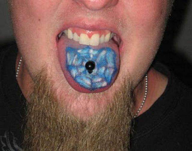 tongue-tatto09.jpg