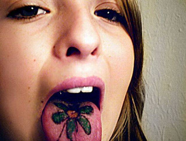 tongue-tatto17.jpg