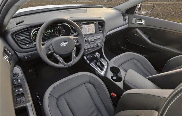 Kia-Optima-Hybrid-interior-2012.jpg