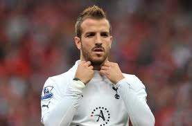 61 Rafael Van der Vaart (2).jpg