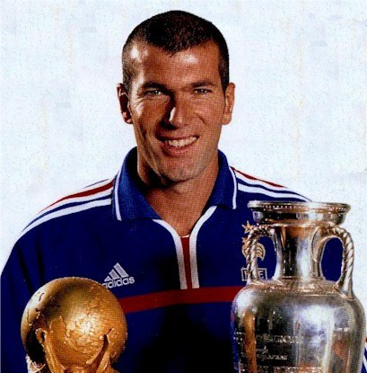 82 Zinedine Zidane (3).jpg