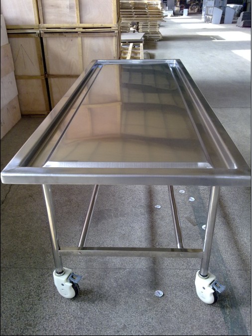 THR-105-Embalming-Table.jpg