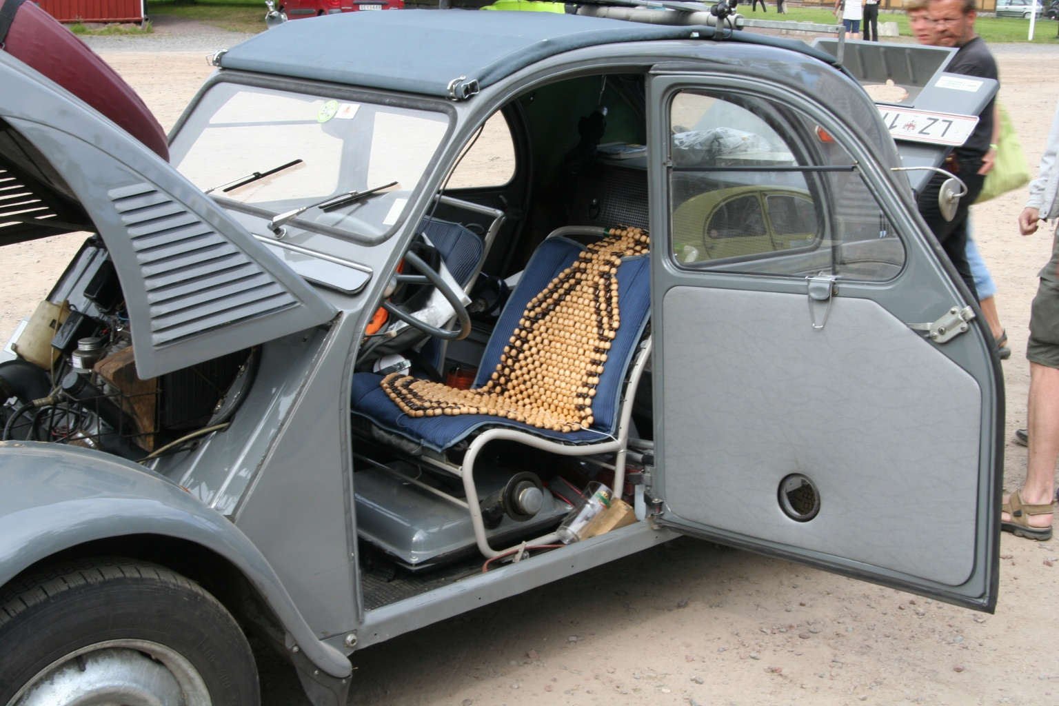 2cv2.jpg