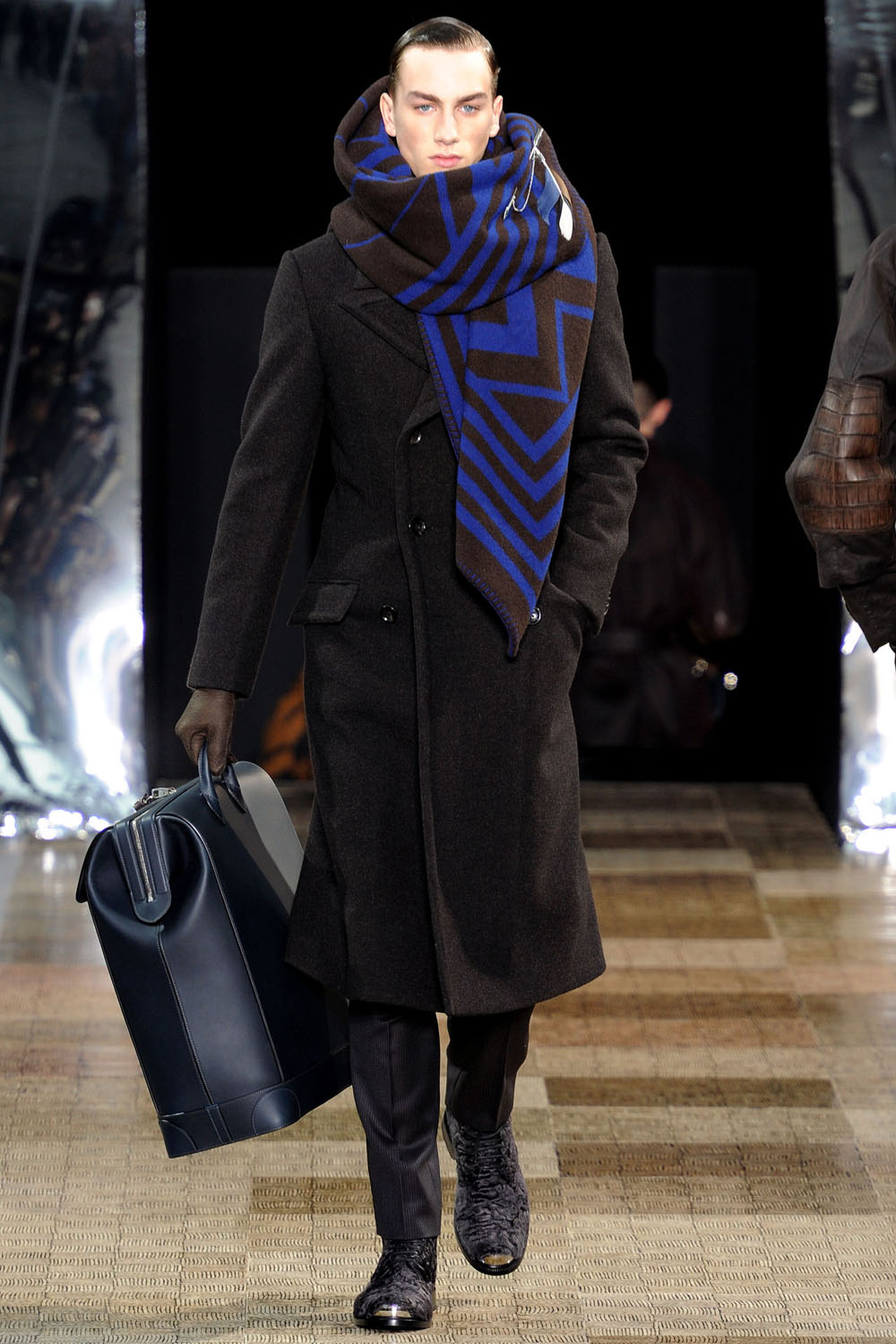 Louis-Vuitton-FW12-18.jpg