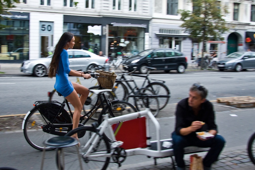 girl-on-the-bike-girl-bike.jpg