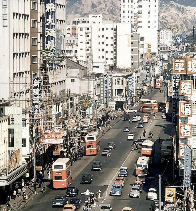 彌敦道山東街北望1960年.JPG