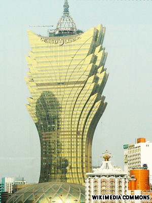 Macao_Grand_Lisboa-wiki-com.jpg