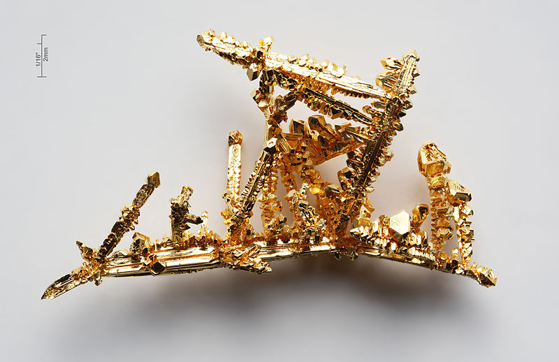 800px-Gold-crystals.jpg