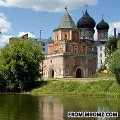 87.wooden-tsar-mansion.jpg